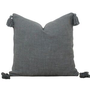 NWT 20x20 stone washed hand woven 100% cotton slate grey pillow cover tassels